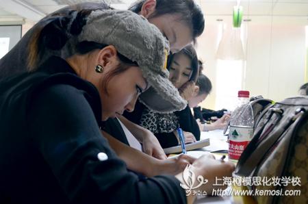 “雙蛋”活動贈送韓語課程 報名學員今開課 